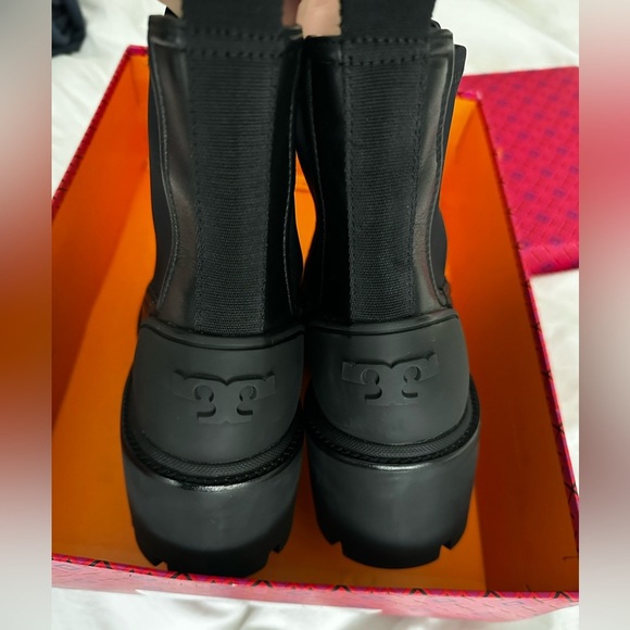 Tory Burch Lug shoe boot black new with box size 11 women’s - Picture 6 of 8